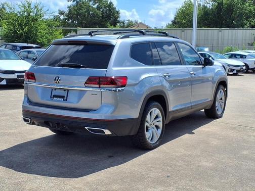 2022 Volkswagen Atlas 3.6L SE w/Technology