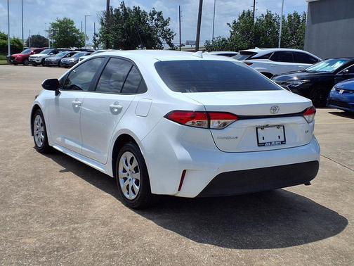 Ice 2025 Toyota Corolla LE