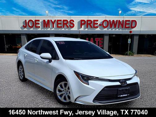 Ice 2025 Toyota Corolla LE