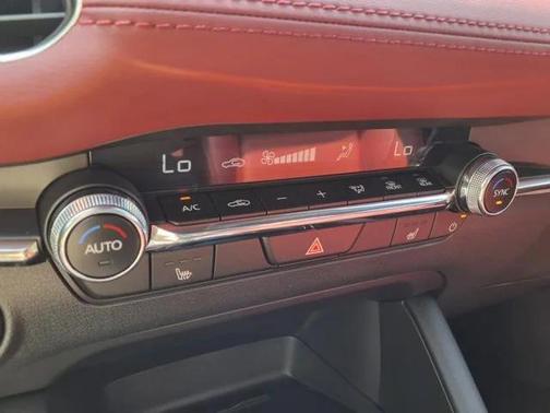2025 Mazda Mazda3 FWD w/Premium Package