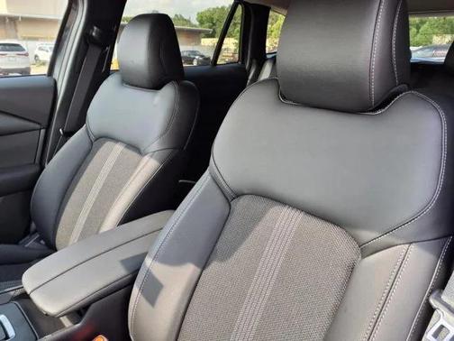 2025 Mazda CX-50 2.5 S Select Package