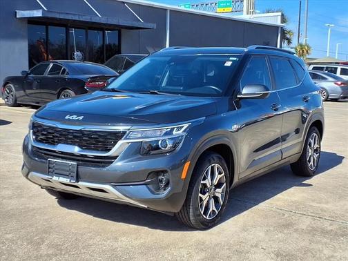2023 Kia Seltos EX