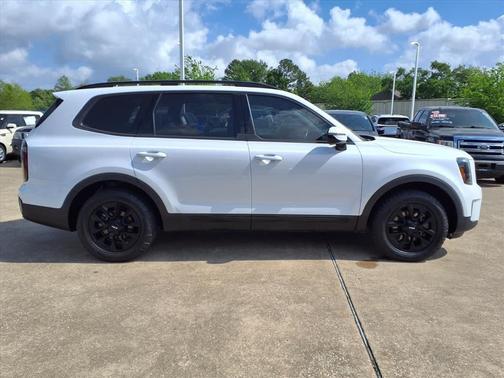 Glacial White Pearl 2024 Kia Telluride SX X-Pro