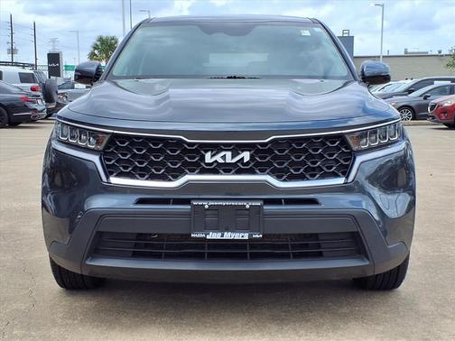Gravity Grey 2022 Kia Sorento LX