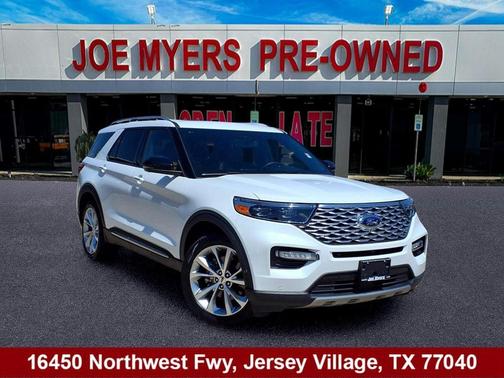 Star White Metallic Tri-Coat 2023 Ford Explorer Platinum