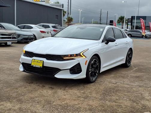 2023 Kia K5 GT-Line