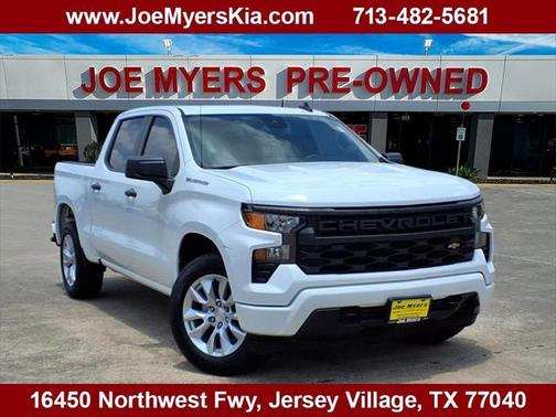 2022 Chevrolet Silverado 1500 Custom