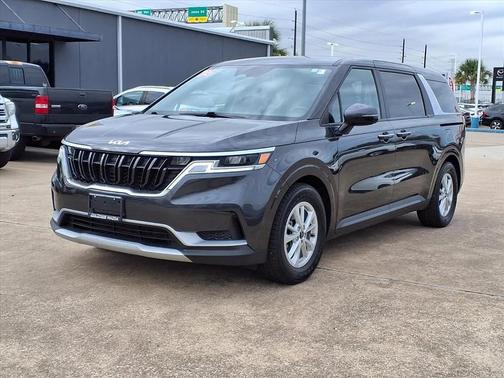 2024 Kia Carnival LX