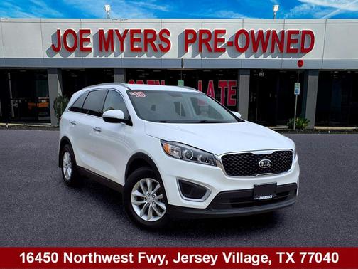 Snow White Pearl 2018 Kia Sorento LX