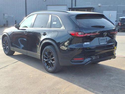 Jet Black Mica 2026 Mazda CX-70 3.3 Turbo Preferred