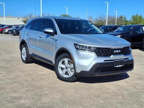 2022 Kia Sorento LX