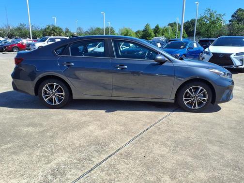 Gravity Gray 2023 Kia Forte LXS