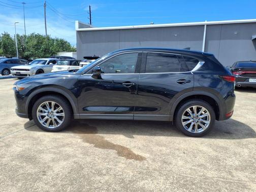 Jet Black Mica 2019 Mazda CX-5 Signature