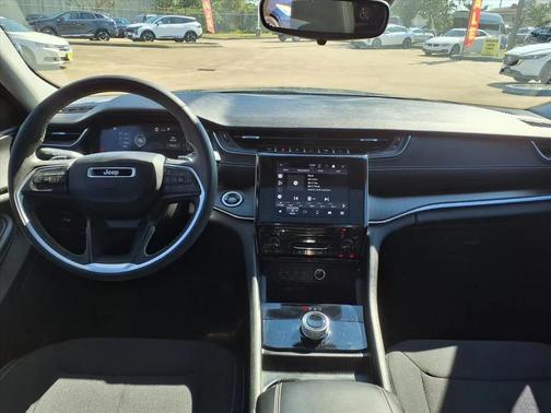 2024 Jeep Grand Cherokee Laredo