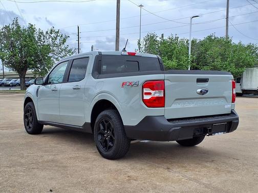 Cactus Gray 2024 Ford Maverick Lariat
