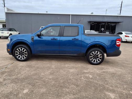 Atlas Blue 2024 Ford Maverick Lariat