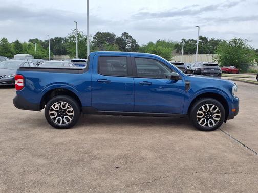 Atlas Blue 2024 Ford Maverick Lariat