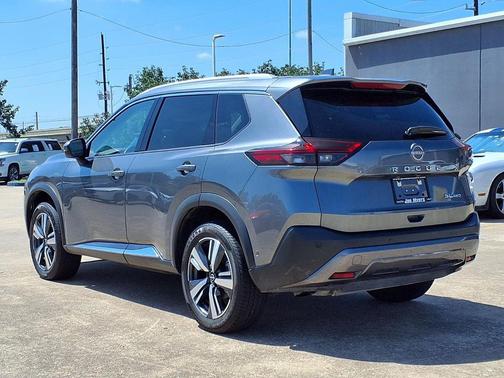 Gun Metallic 2023 Nissan Rogue SL