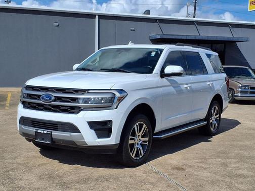 Oxford White 2022 Ford Expedition XLT