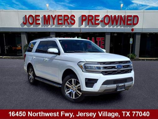 Oxford White 2022 Ford Expedition XLT