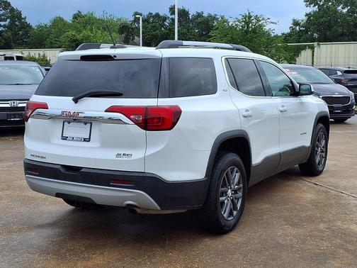 Summit White 2017 GMC Acadia SLT-1