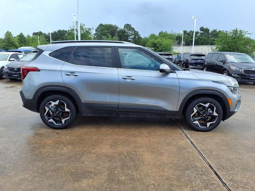 Steel Gray 2024 Kia Seltos EX