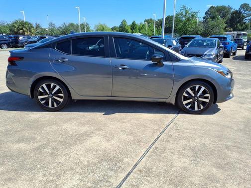 Gun Metallic 2022 Nissan Versa 1.6 S