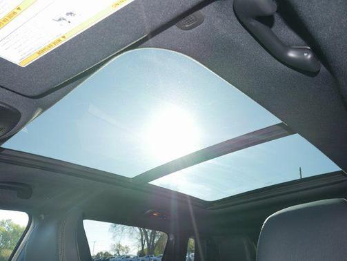 Baltic Gray Metallic Clearcoat 2024 Jeep Compass Latitude