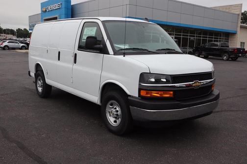 2025 Chevrolet Express 2500 RWD 2500 Regular Wheelbase WT