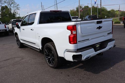 Polar White Tricoat 2026 Chevrolet Silverado 1500 High Country