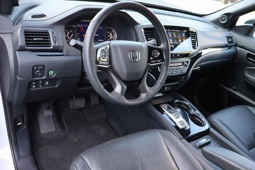 2023 Honda Passport AWD Elite