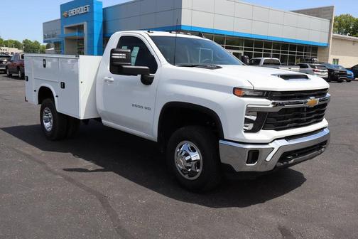 2025 Chevrolet Silverado 3500 LT
