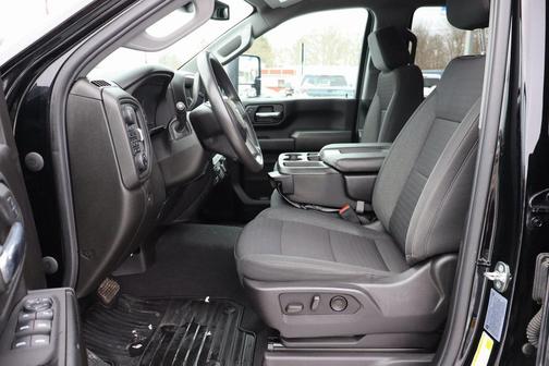 2024 Chevrolet Silverado 2500 Custom