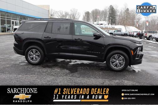 2025 Chevrolet Traverse LT