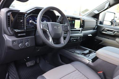 Black 2025 Chevrolet Silverado 2500 4WD Crew Cab Standard Bed ZR2