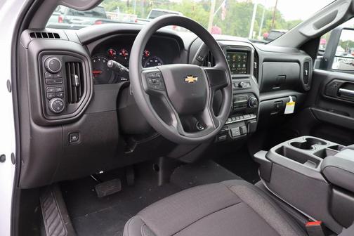 2025 Chevrolet Silverado 2500 Custom