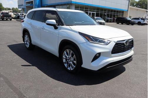 2022 Toyota Highlander Limited