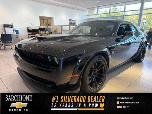 Pitch Black Clearcoat 2023 Dodge Challenger R/T Scat Pack Widebody