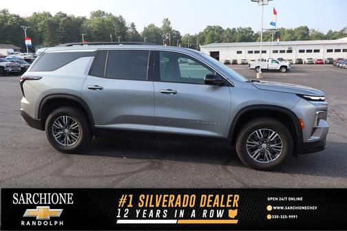 Sterling Gray Metallic 2024 Chevrolet Traverse LT