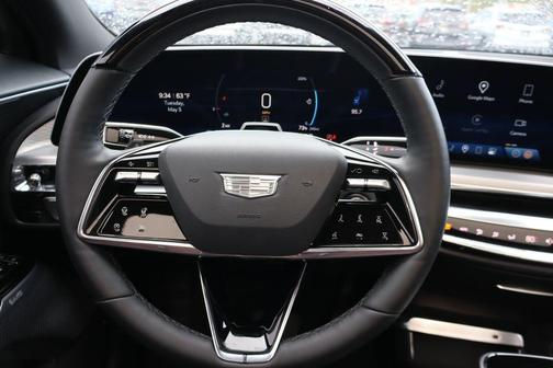 Argent Silver Metallic 2024 Cadillac LYRIQ Sport