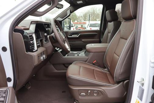 Glacier White Tricoat 2026 GMC Sierra 3500 Denali