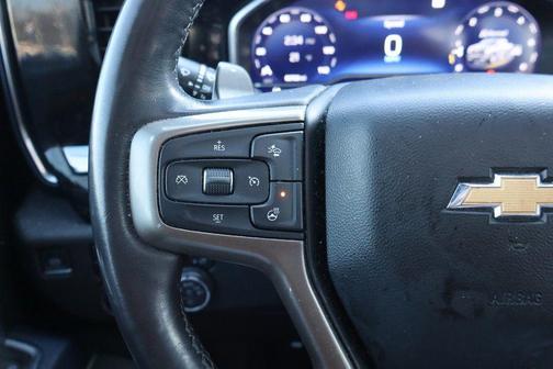 Iridescent Pearl Tricoat 2022 Chevrolet Silverado 1500 High Country