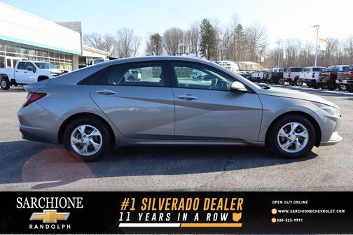 2021 Hyundai ELANTRA SE