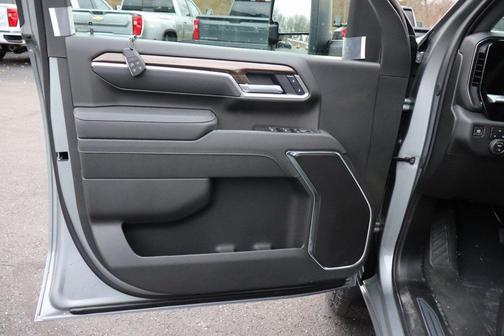 2026 Chevrolet Silverado 3500 LT