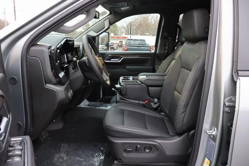 2026 Chevrolet Silverado 3500 LT