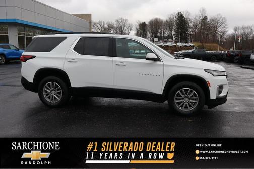 2022 Chevrolet Traverse LT Cloth