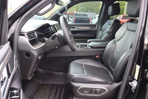 Diamond Black Crystal Pearlcoat 2022 Jeep Wagoneer Series III 4x4