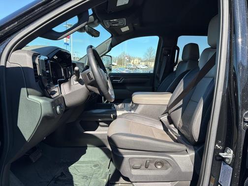 2024 Chevrolet Silverado 2500 4WD Crew Cab Standard Bed ZR2