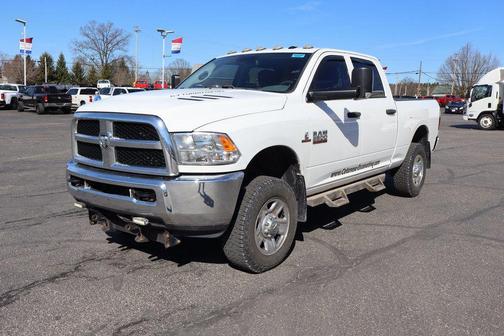 2018 RAM 2500 Tradesman Crew Cab 4x4 6'4' Box
