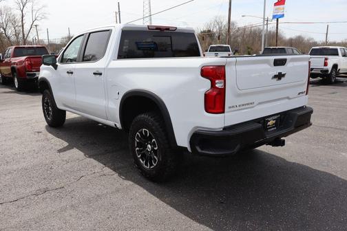 Summit White 2026 Chevrolet Silverado 1500 ZR2